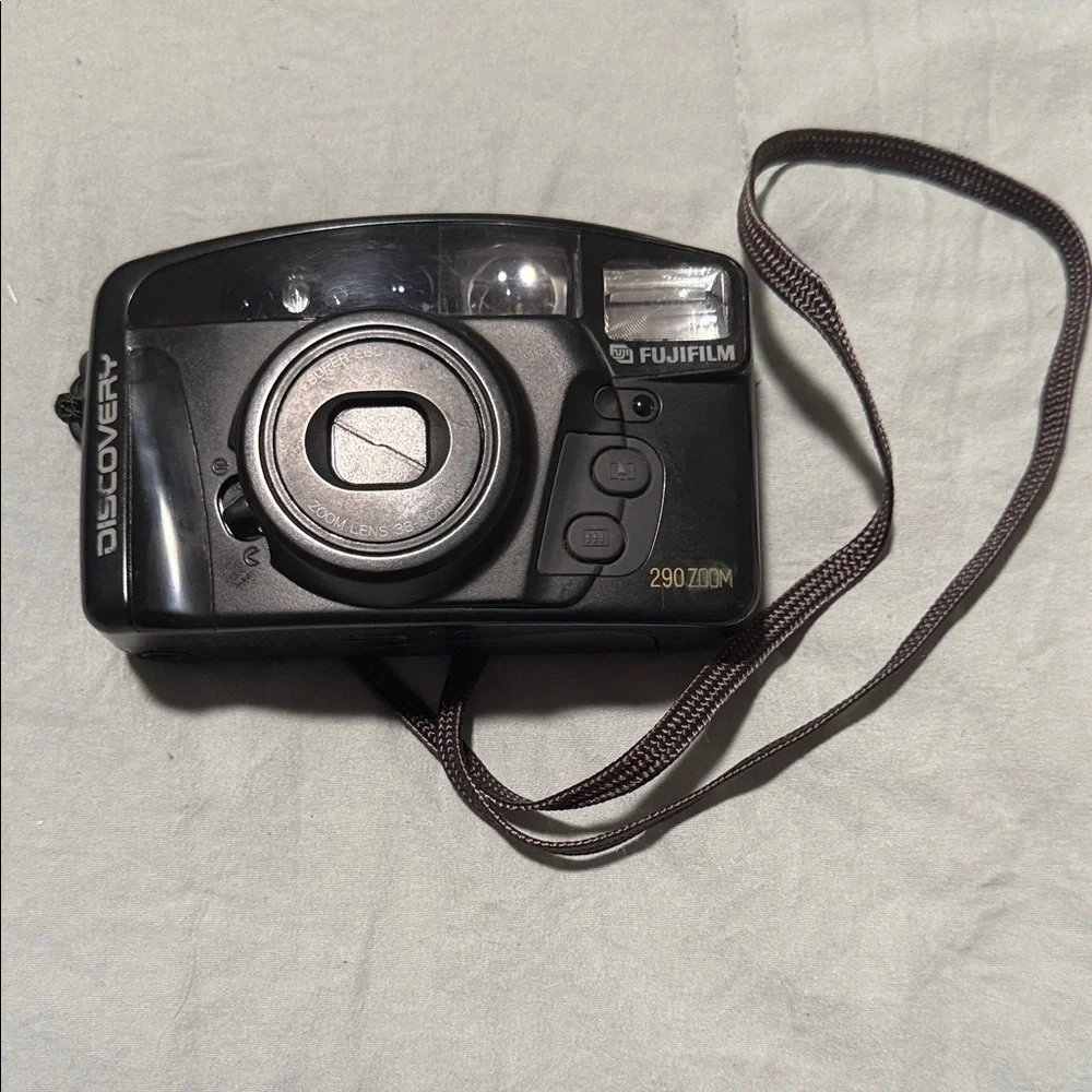 FUJIFILM DISCOVERY 290 ZOOM DATE PHOTO CAMERA W/ SHOULDER STRAP & SAMSONITE CASE